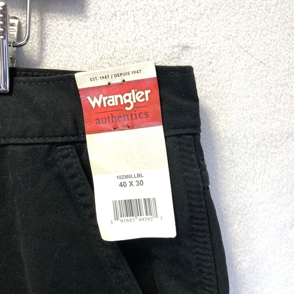 NWT Wrangler Fleece Lined Cargo Pants Mens 40x30 Black Winter Pockets 10ZM6LLBL - Picture 5 of 14